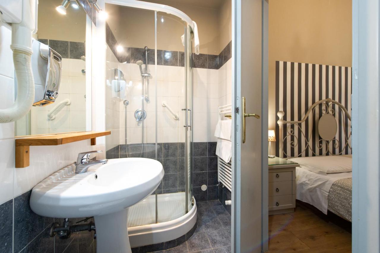 Residenza Ottaviani Roma Hotel ภายนอก รูปภาพ